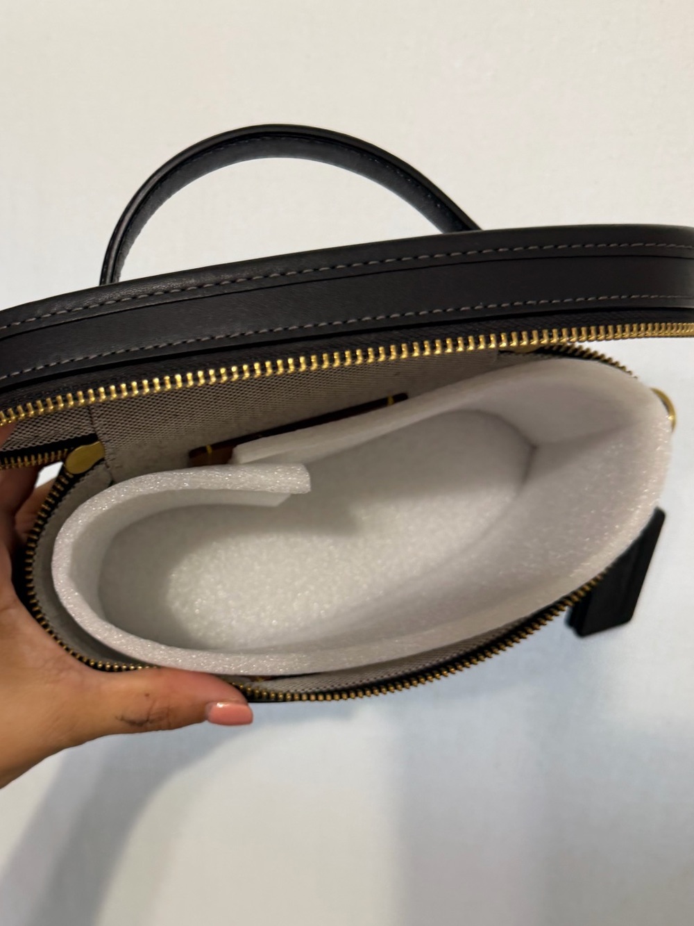 Coach The Trail Bag Leather Limited Re-Edition Vanity Satchel with Gold Hardware - Picture 5 of 8